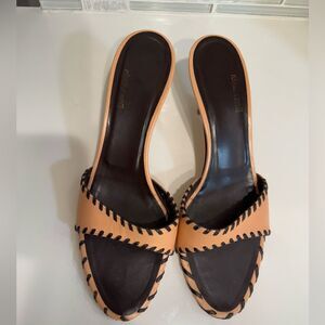 VERO CUOIO Peach and Brown Leather Sandals!!